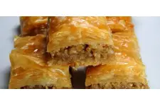 Milföy Baklavası Tarifi ve Malzemeleri Milföy Baklavası Tarifi ve Malzemeleri