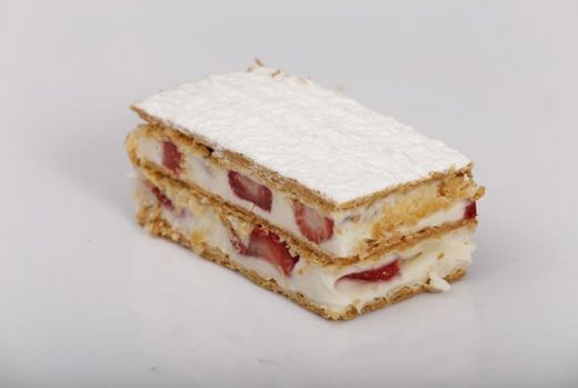 Çilekli Milföy Tarifi ve Malzemeleri