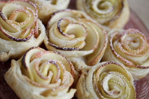 Milföy Hamurundan Elmalı Tart Tarifi ve Malzemeleri