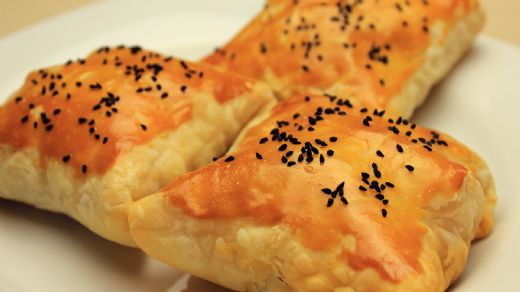 Milföy Hamurundan Peynirli Börek Tarifi ve Malzemeleri