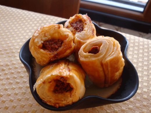 Sucuklu Milföy Tarifi ve Malzemeleri