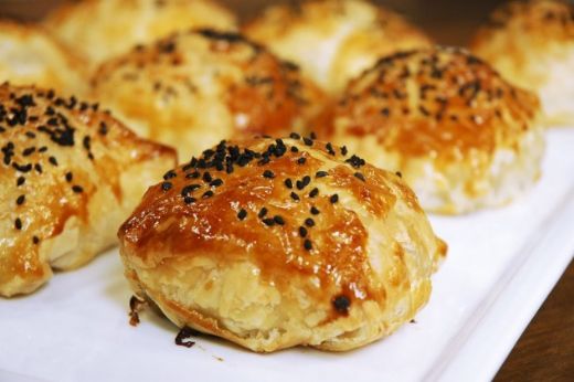 Tavuklu Milföy Böreği Tarifi ve Malzemeleri